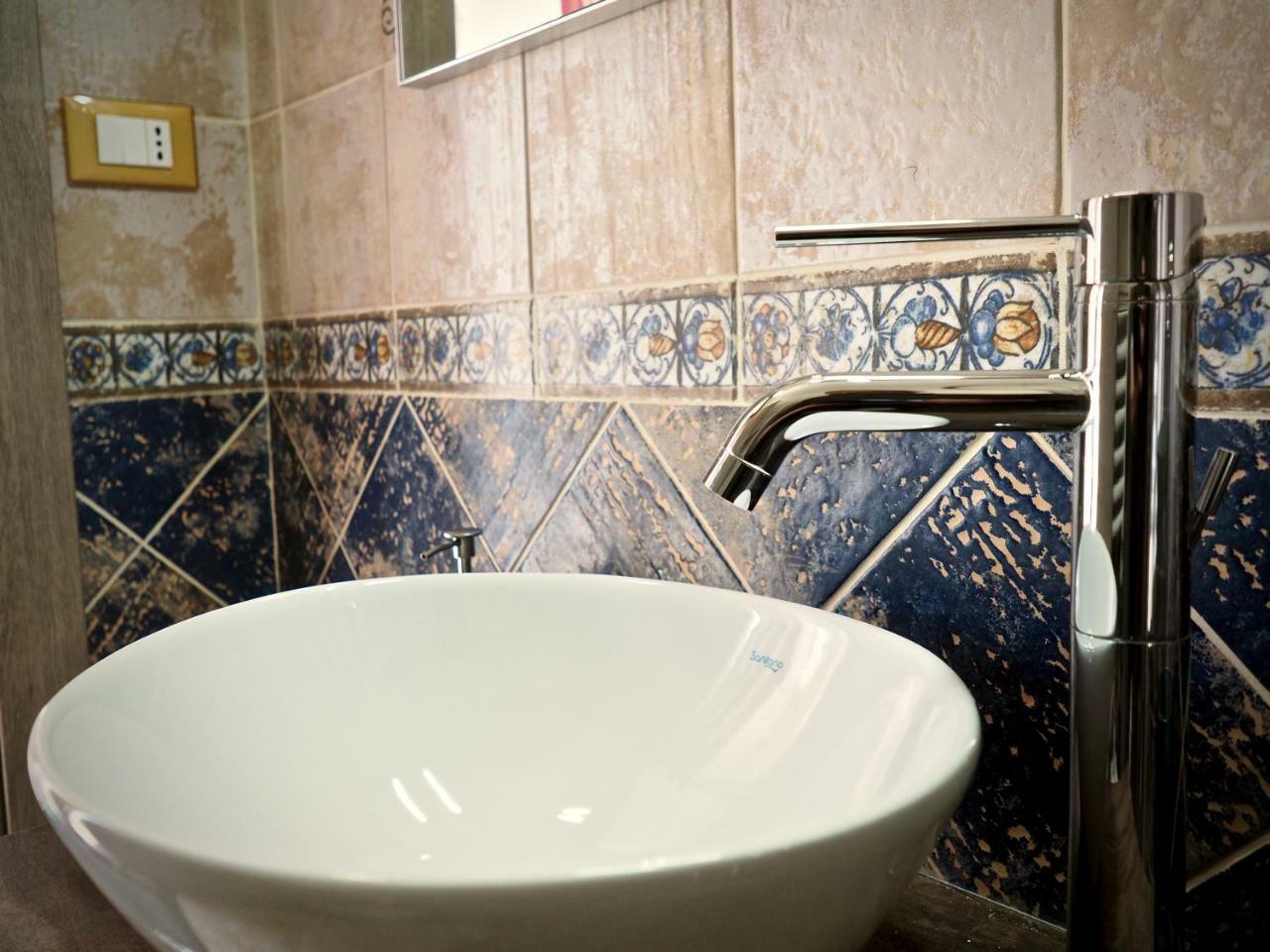 Romantic Suite Con Vista San Donato Генуя Экстерьер фото